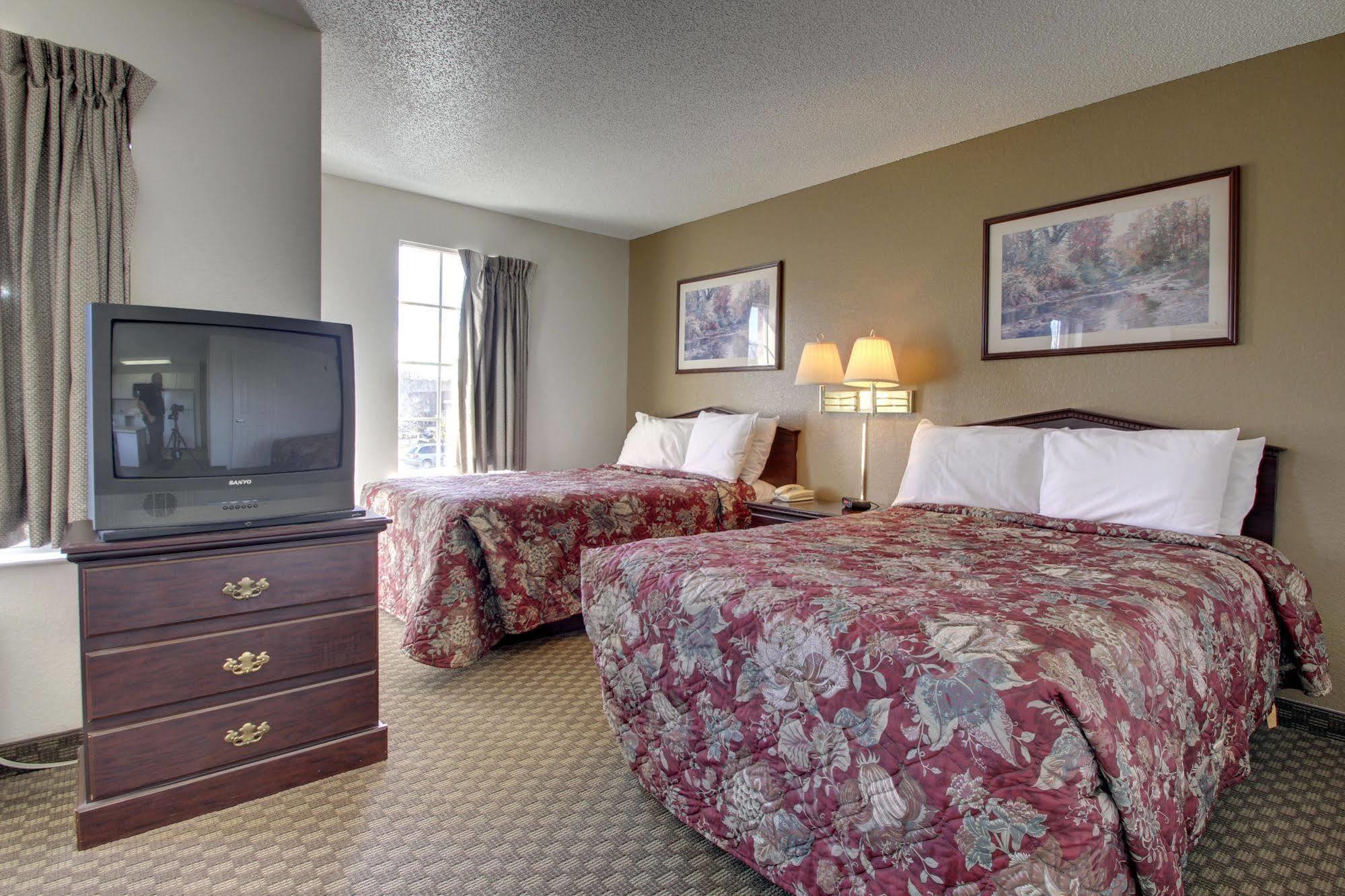 Intown Suites Extended Stay Greensboro Nc - Airport 外观 照片