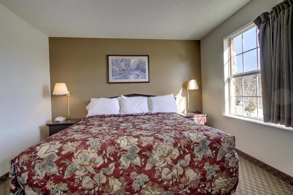 Intown Suites Extended Stay Greensboro Nc - Airport 外观 照片